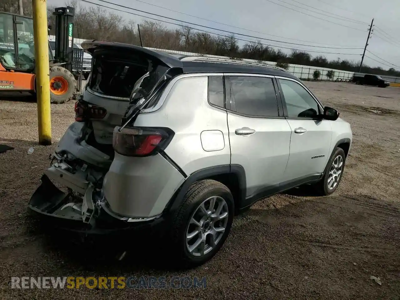3 Photograph of a damaged car 3C4NJDCN5ST505068 JEEP COMPASS 2025