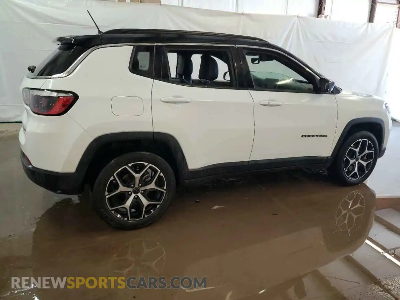 3 Photograph of a damaged car 3C4NJDCN5ST509900 JEEP COMPASS 2025