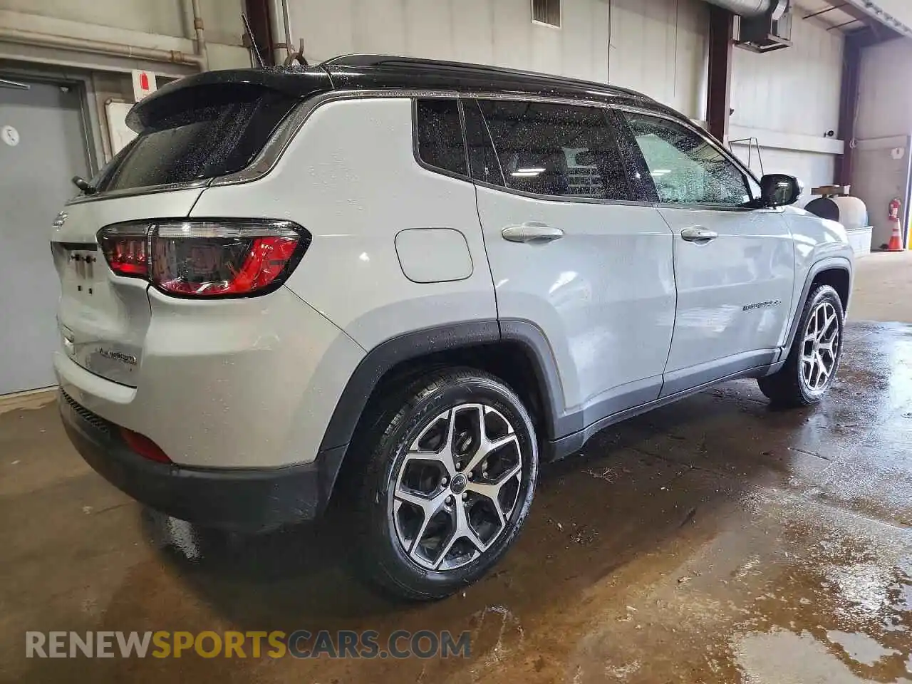 3 Фотография поврежденного автомобиля 3C4NJDCN5ST594771 JEEP COMPASS 2025