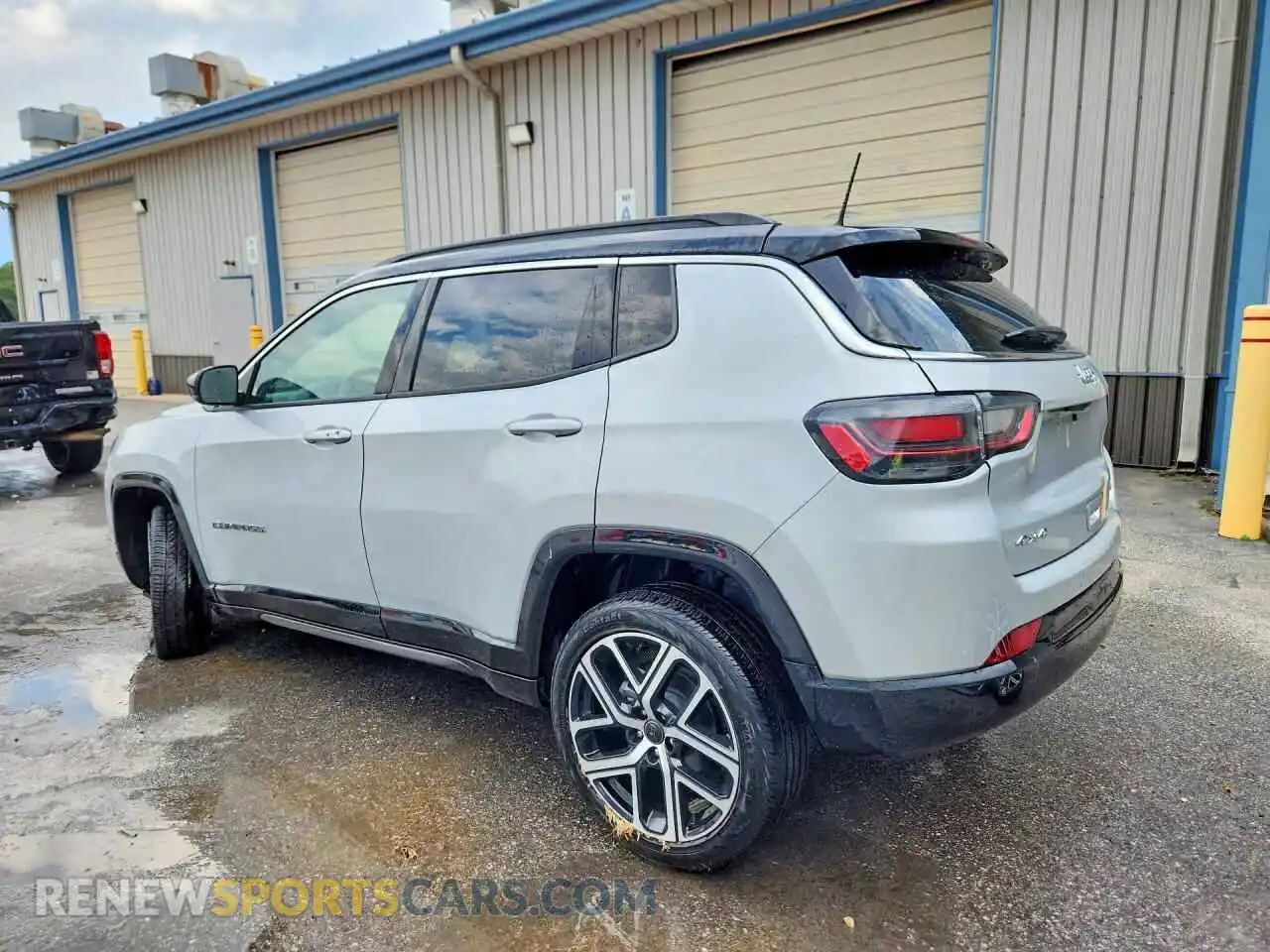 2 Photograph of a damaged car 3C4NJDCN5ST595628 JEEP COMPASS 2025