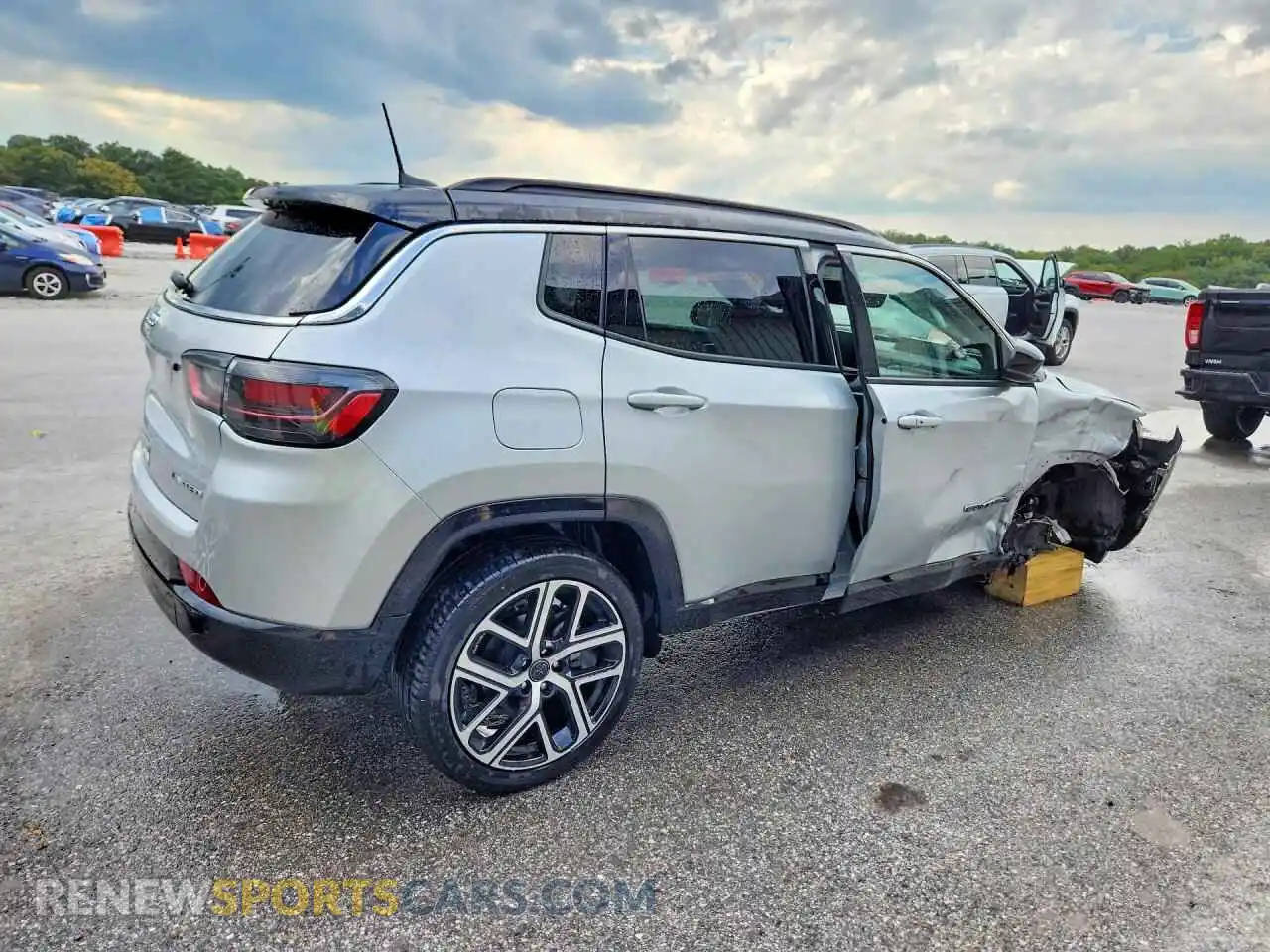 3 Photograph of a damaged car 3C4NJDCN5ST595628 JEEP COMPASS 2025