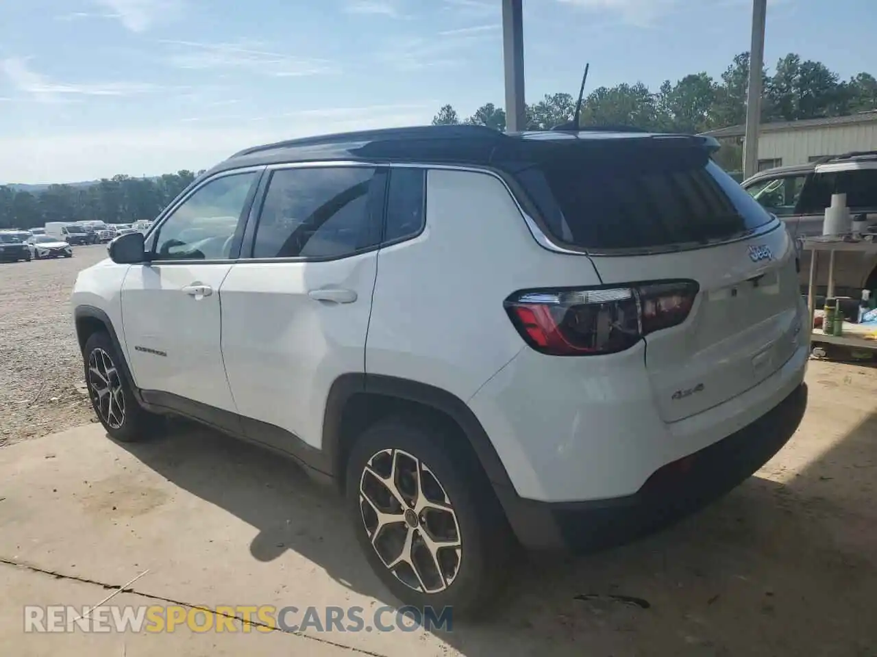 2 Photograph of a damaged car 3C4NJDCN6ST511638 JEEP COMPASS 2025