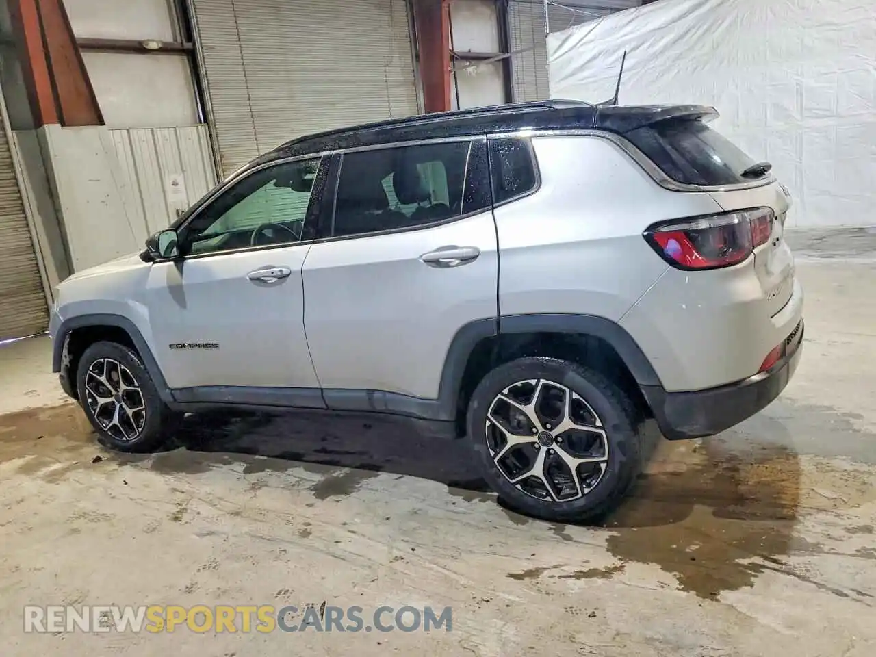 2 Photograph of a damaged car 3C4NJDCN6ST605535 JEEP COMPASS 2025