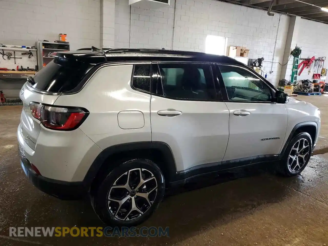 3 Photograph of a damaged car 3C4NJDCN6ST625025 JEEP COMPASS 2025