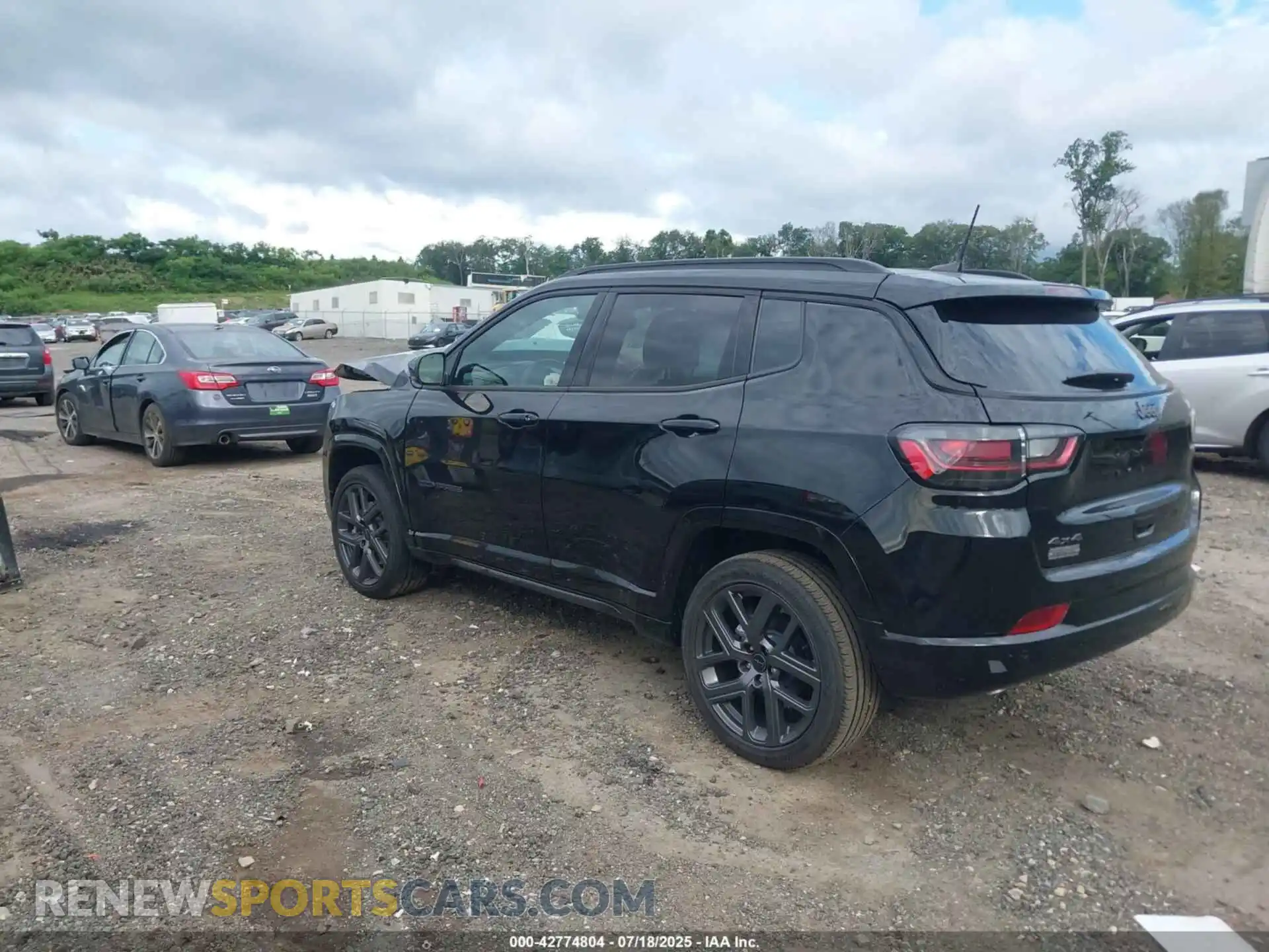 3 Photograph of a damaged car 3C4NJDCN7ST502575 JEEP COMPASS 2025