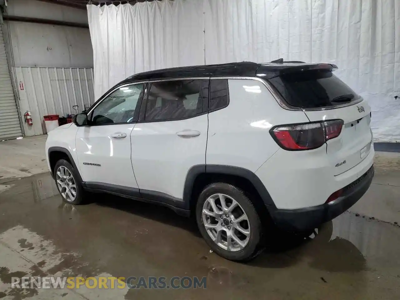 2 Photograph of a damaged car 3C4NJDCN7ST513544 JEEP COMPASS 2025