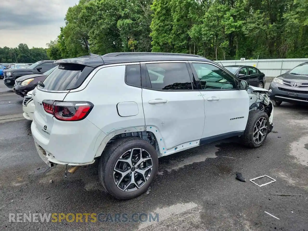 3 Photograph of a damaged car 3C4NJDCN8ST523922 JEEP COMPASS 2025