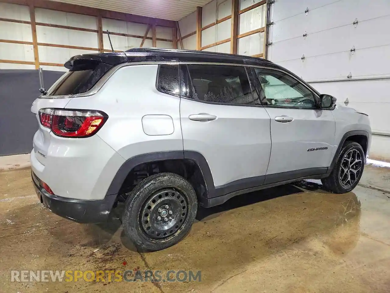 3 Фотография поврежденного автомобиля 3C4NJDCN8ST592013 JEEP COMPASS 2025