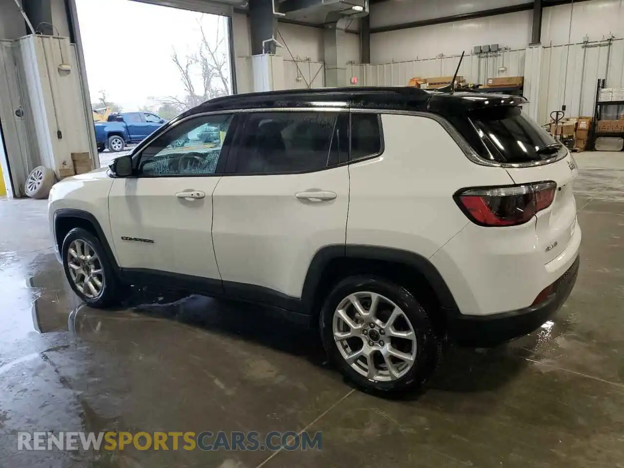 2 Photograph of a damaged car 3C4NJDCN9ST507938 JEEP COMPASS 2025
