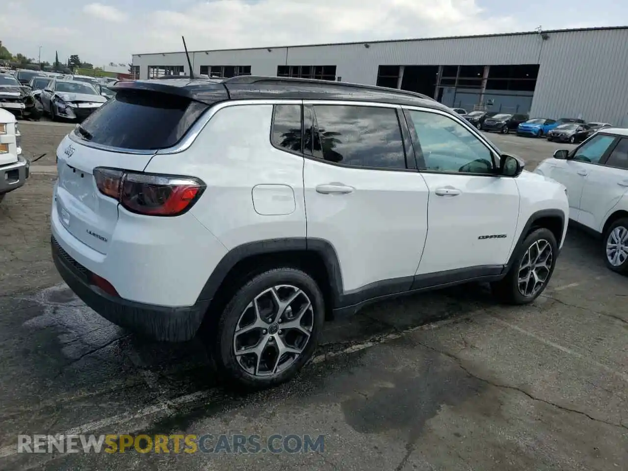 3 Photograph of a damaged car 3C4NJDCN9ST511021 JEEP COMPASS 2025