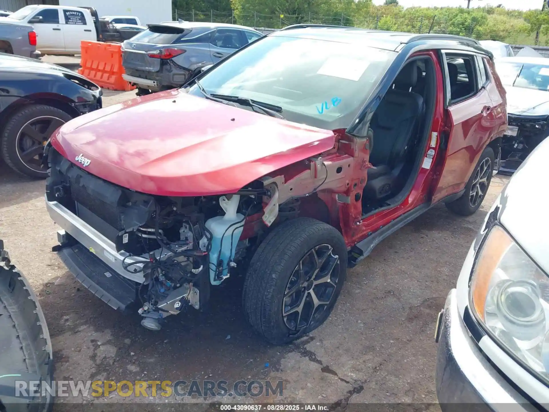 2 Photograph of a damaged car 3C4NJDCN9ST552927 JEEP COMPASS 2025
