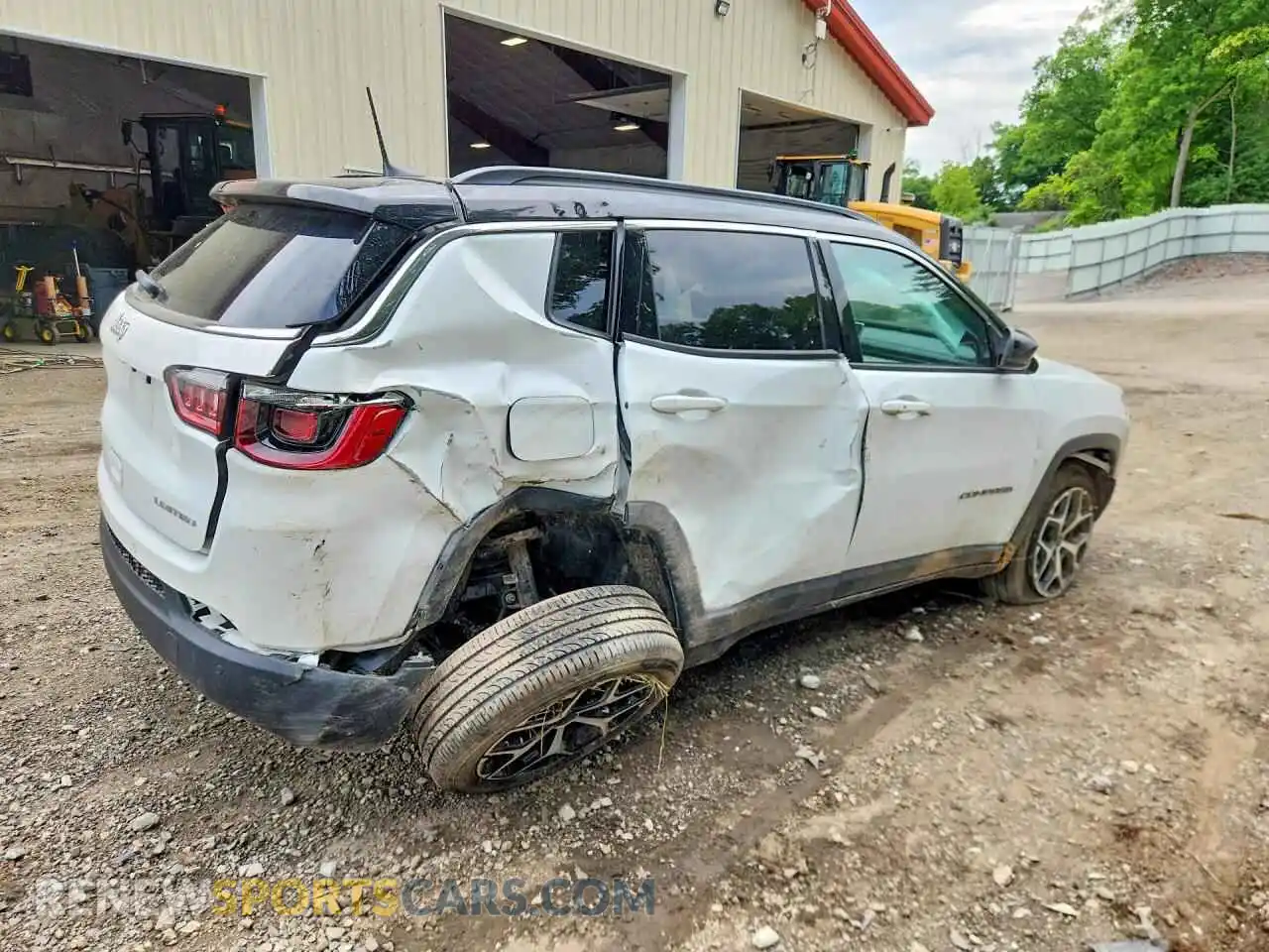 3 Photograph of a damaged car 3C4NJDCN9ST559604 JEEP COMPASS 2025