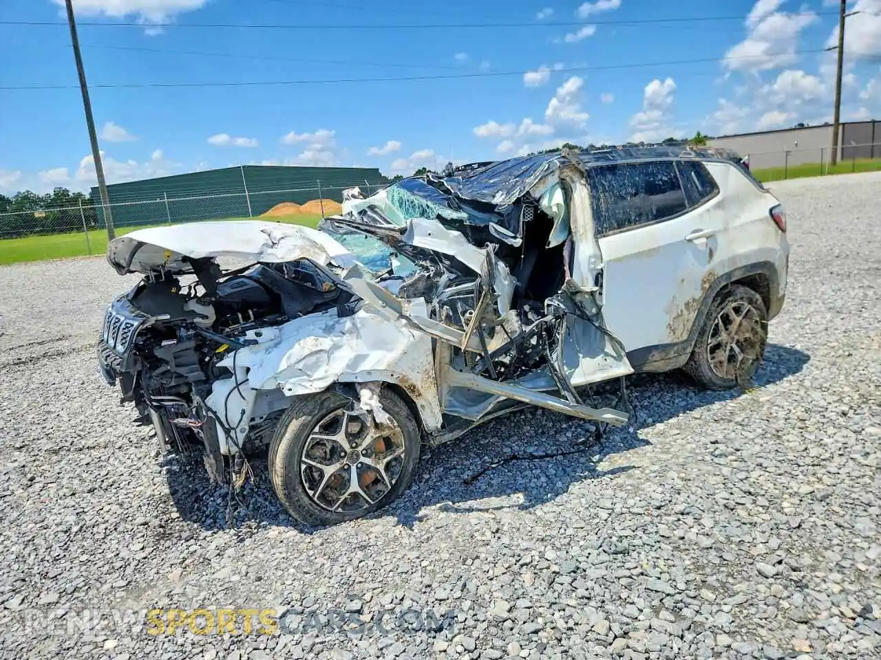 1 Photograph of a damaged car 3C4NJDCNXST510878 JEEP COMPASS 2025