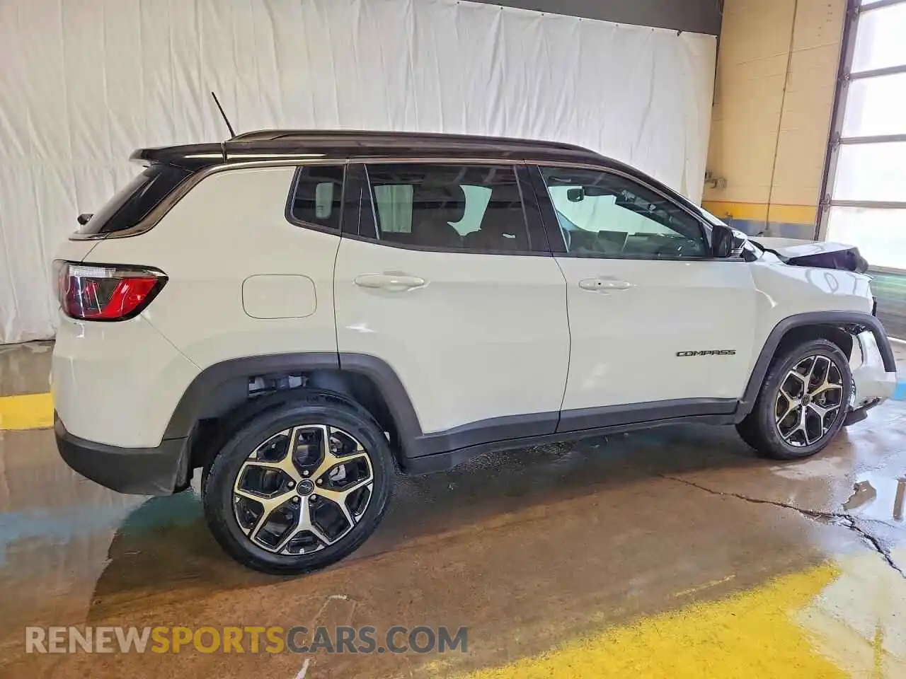 3 Photograph of a damaged car 3C4NJDCNXST512078 JEEP COMPASS 2025