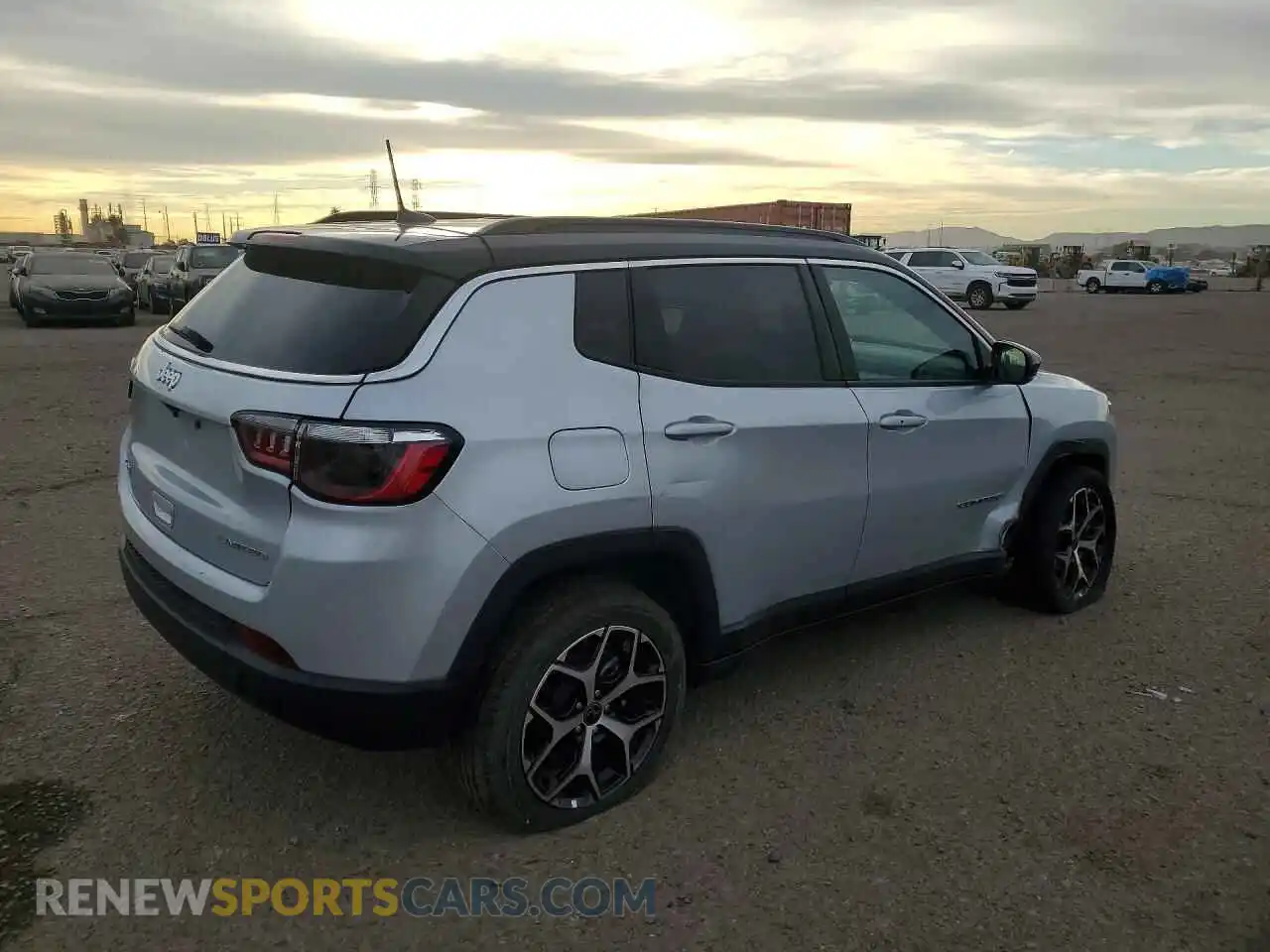 3 Photograph of a damaged car 3C4NJDCNXST522464 JEEP COMPASS 2025