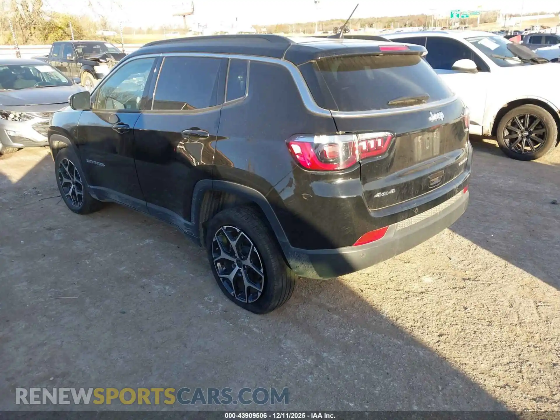 3 fotografías del automóvil dañado 3C4NJDCNXST579649 JEEP COMPASS 2025