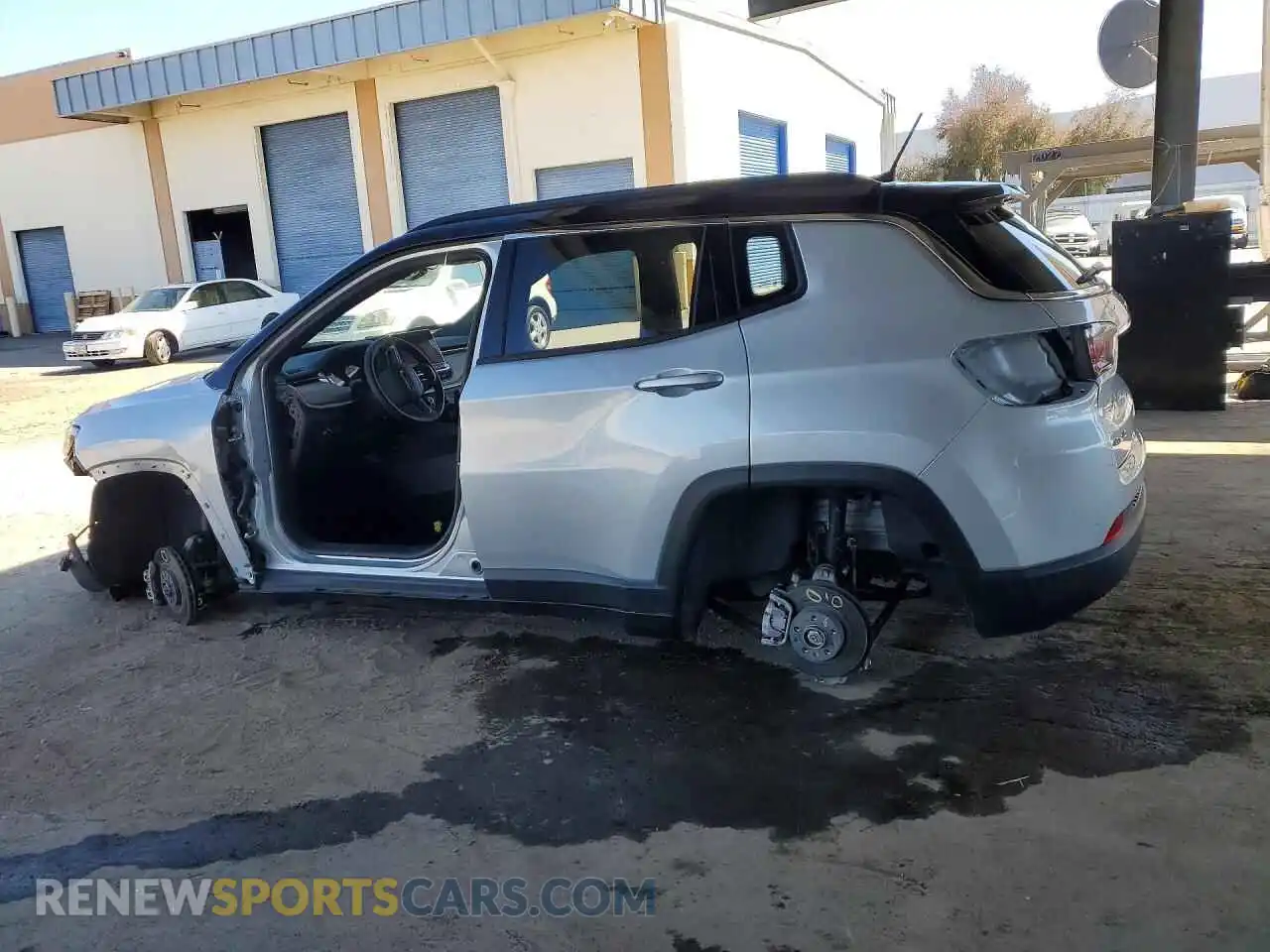 2 Photograph of a damaged car 3C4NJDCNXST622788 JEEP COMPASS 2025