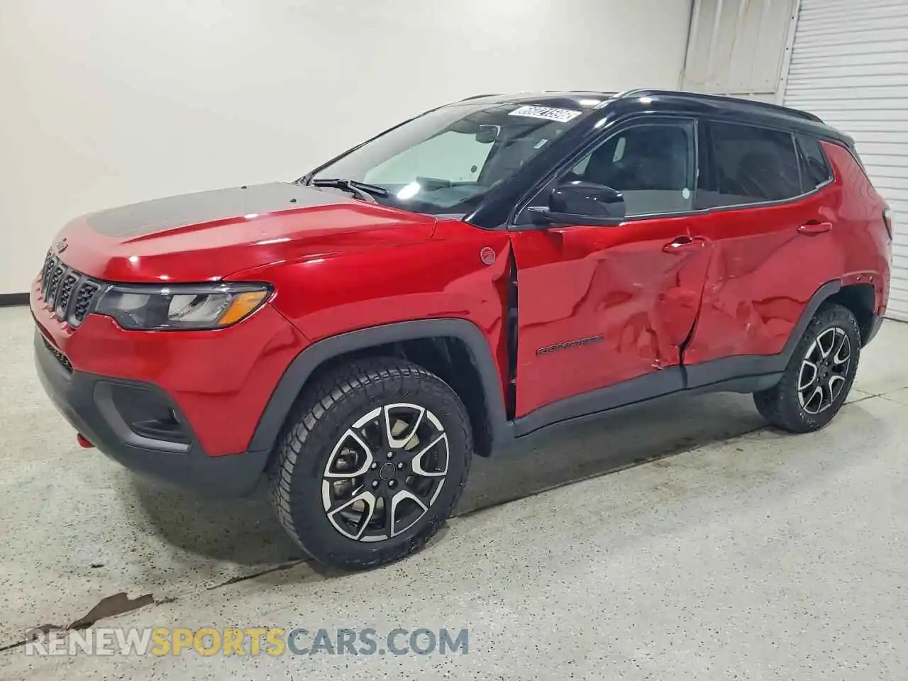 1 Photograph of a damaged car 3C4NJDDN1ST551298 JEEP COMPASS 2025