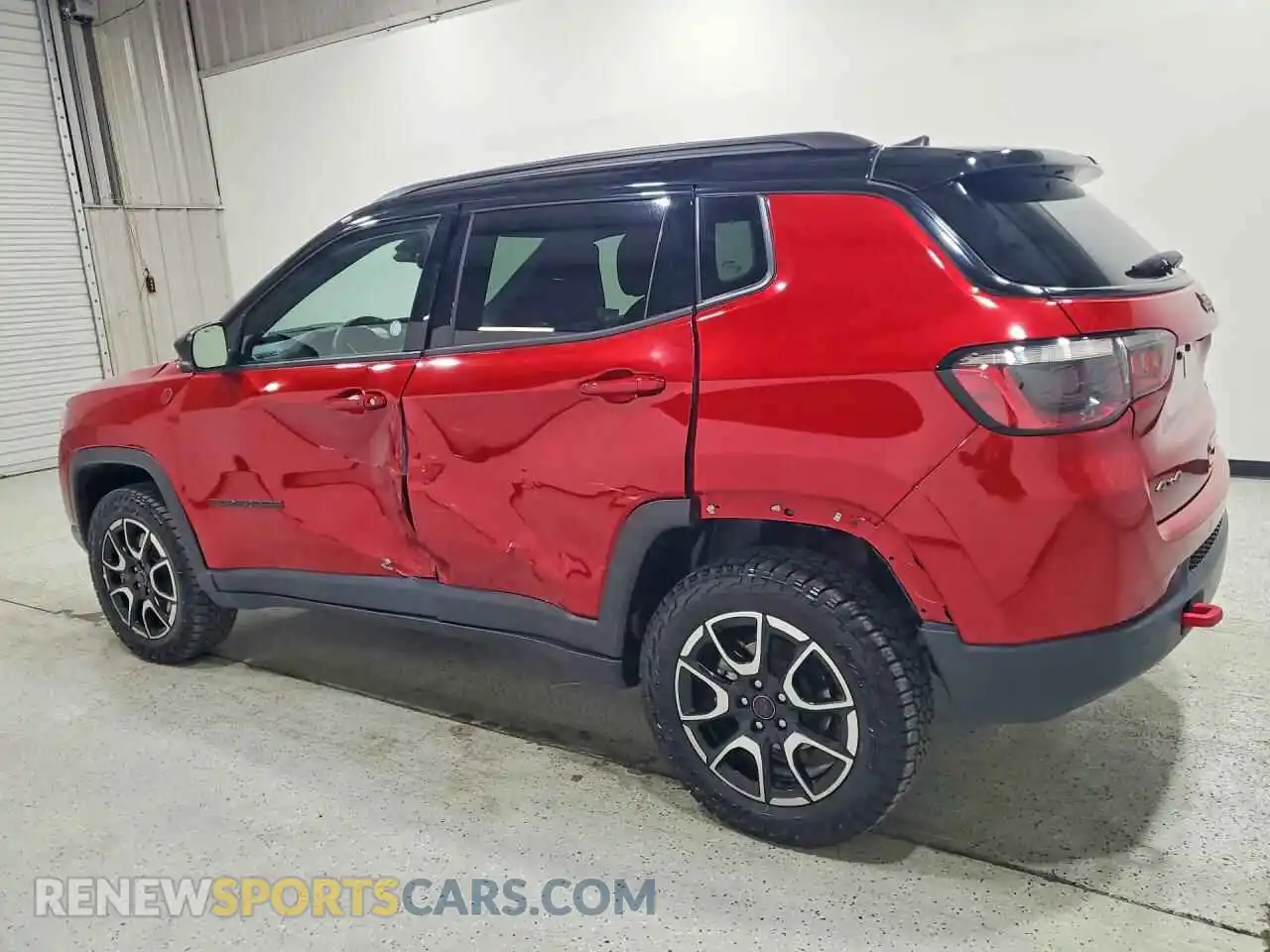 2 Photograph of a damaged car 3C4NJDDN1ST551298 JEEP COMPASS 2025