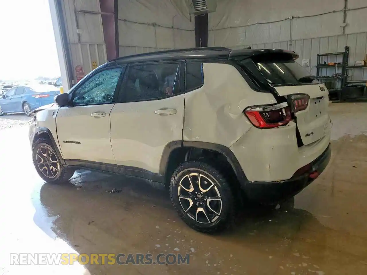 2 Photograph of a damaged car 3C4NJDDN1ST584236 JEEP COMPASS 2025