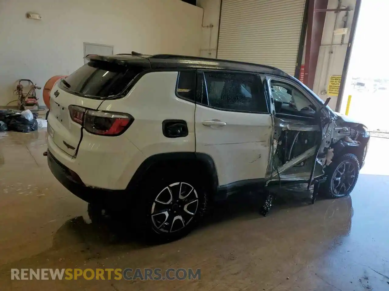 3 Photograph of a damaged car 3C4NJDDN1ST584236 JEEP COMPASS 2025