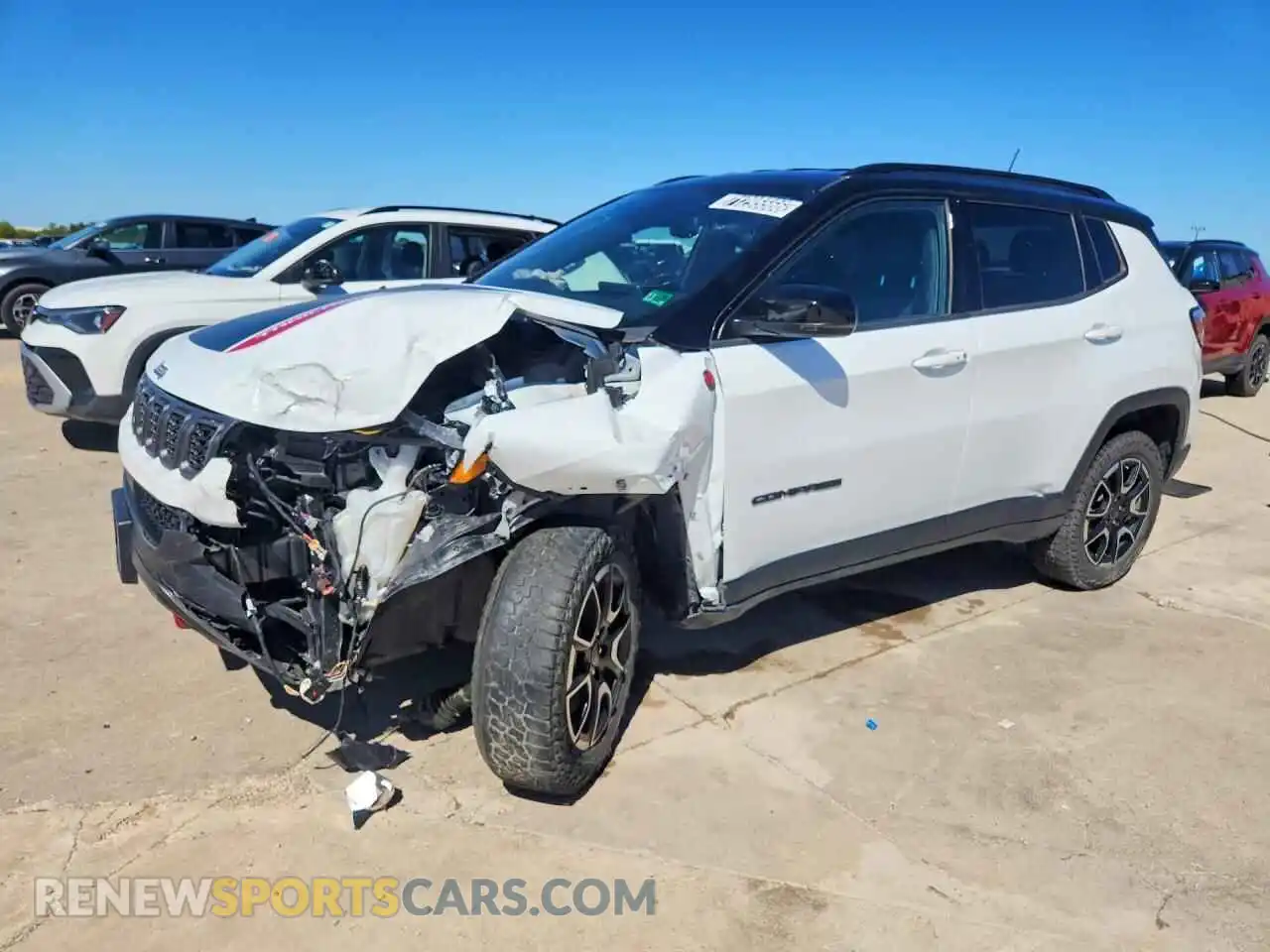 1 Photograph of a damaged car 3C4NJDDN3ST564232 JEEP COMPASS 2025