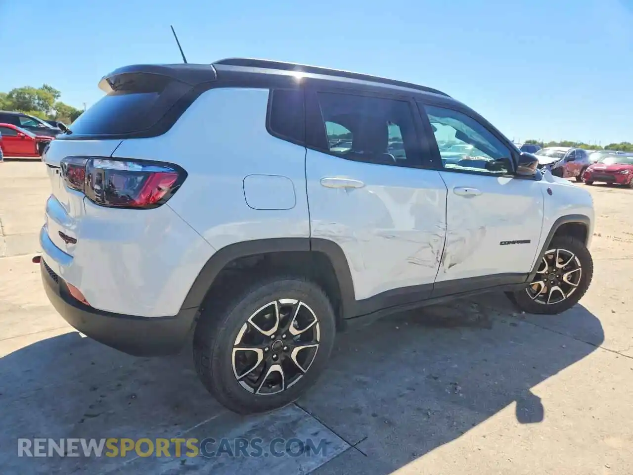 3 Photograph of a damaged car 3C4NJDDN3ST564232 JEEP COMPASS 2025