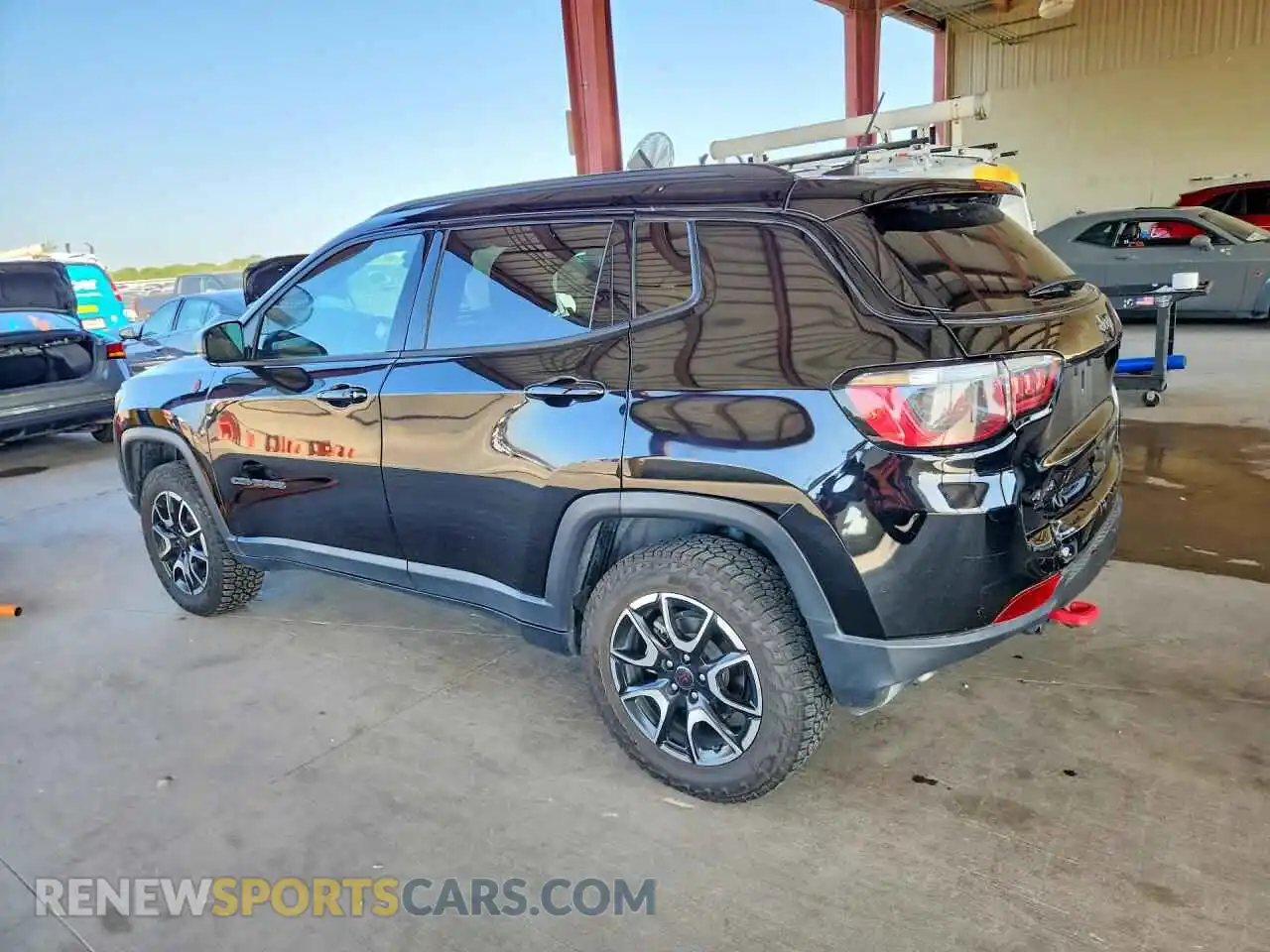 2 fotografías del automóvil dañado 3C4NJDDN3ST612957 JEEP COMPASS 2025