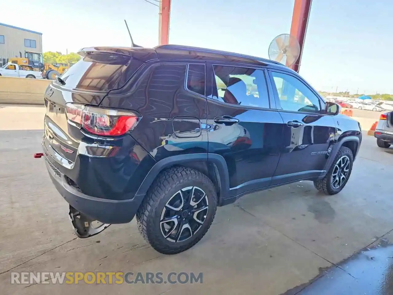3 fotografías del automóvil dañado 3C4NJDDN3ST612957 JEEP COMPASS 2025