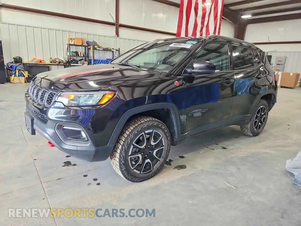 1 Photograph of a damaged car 3C4NJDDN4ST615740 JEEP COMPASS 2025