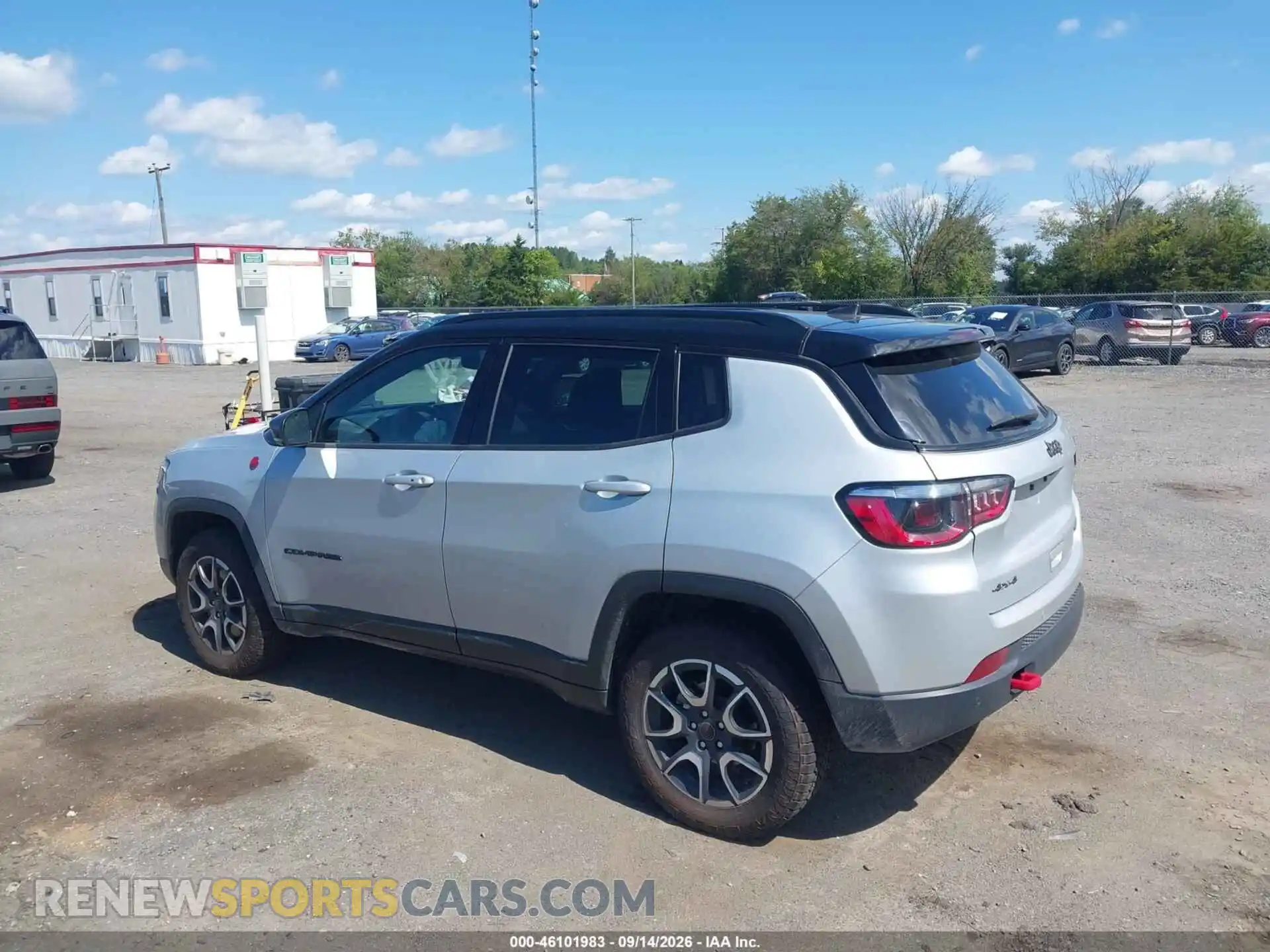 3 Photograph of a damaged car 3C4NJDDN5ST507322 JEEP COMPASS 2025