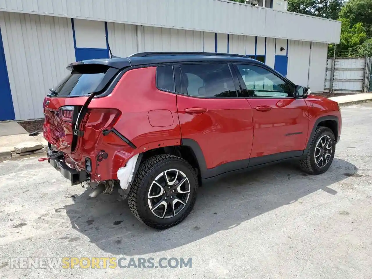 3 Photograph of a damaged car 3C4NJDDN5ST536674 JEEP COMPASS 2025