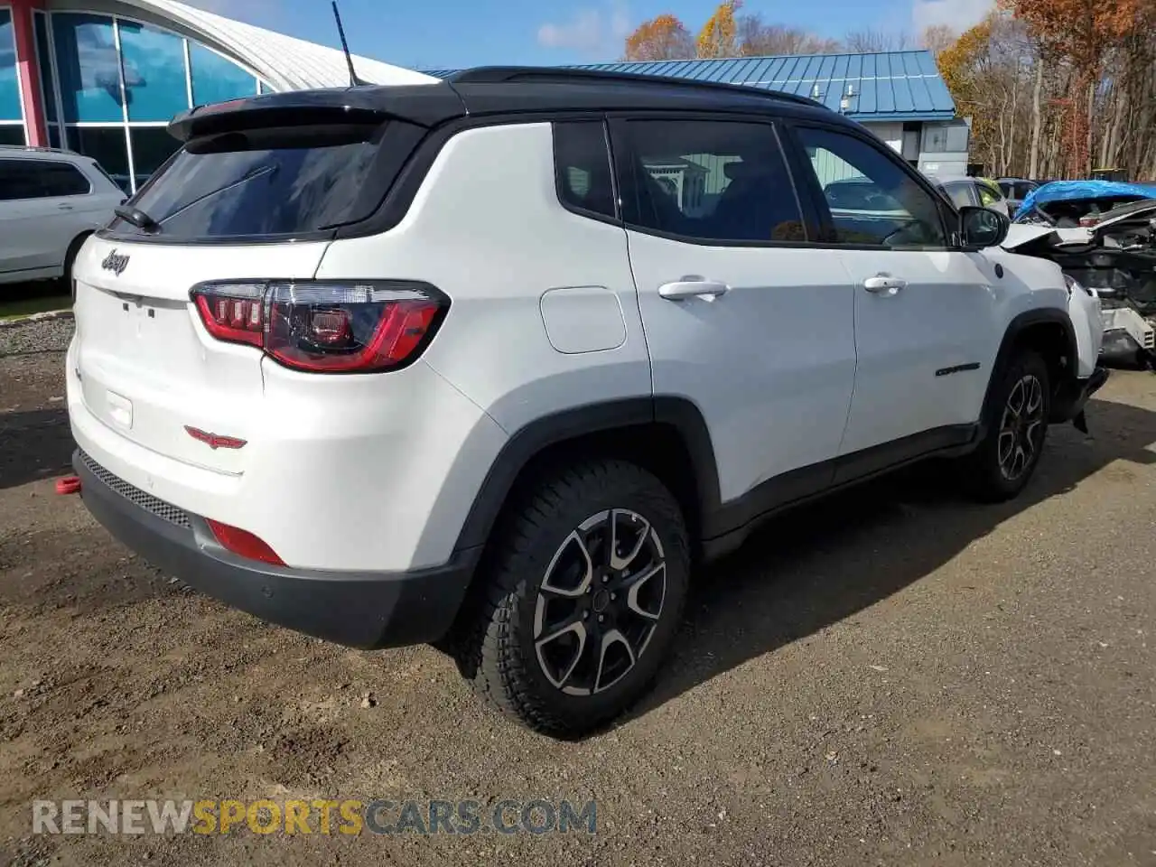 3 Photograph of a damaged car 3C4NJDDN5ST599726 JEEP COMPASS 2025