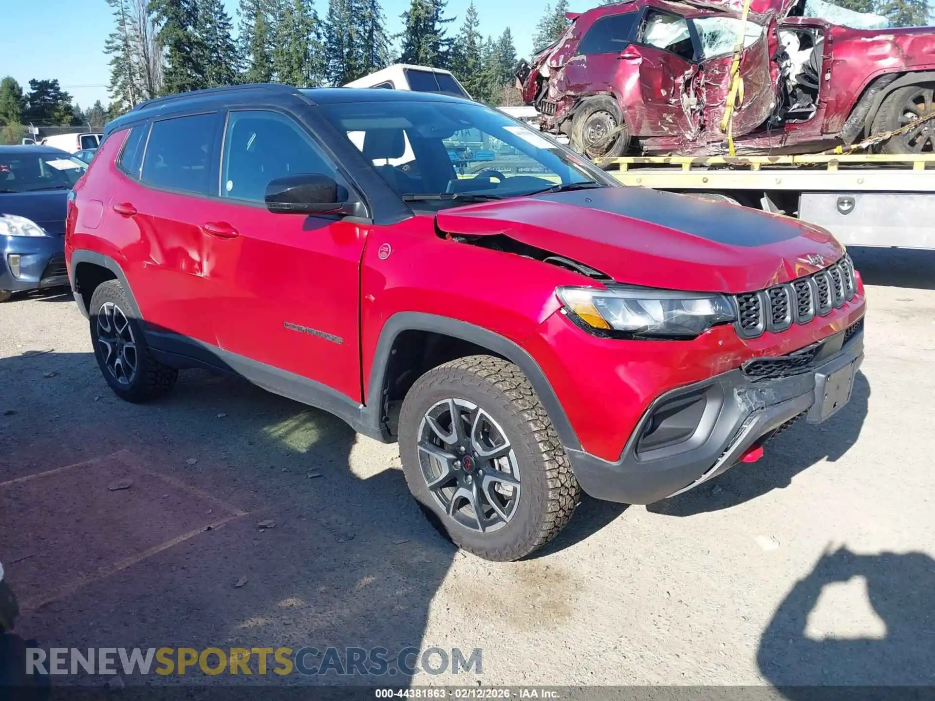 1 Photograph of a damaged car 3C4NJDDN5ST622096 JEEP COMPASS 2025