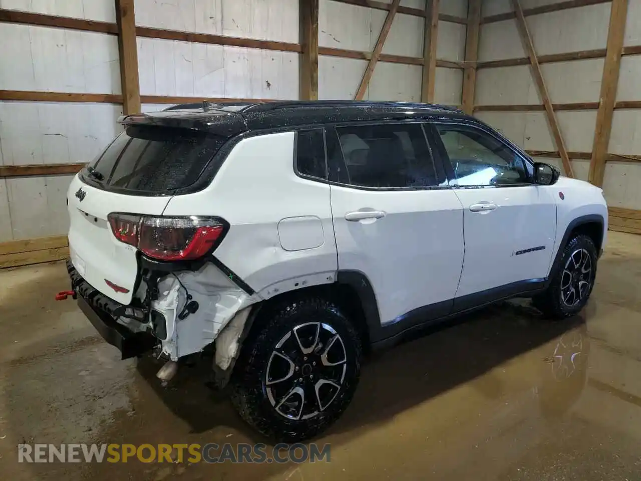 3 Photograph of a damaged car 3C4NJDDN6ST543410 JEEP COMPASS 2025