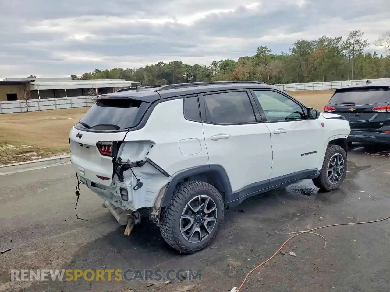 3 Photograph of a damaged car 3C4NJDDN6ST557209 JEEP COMPASS 2025