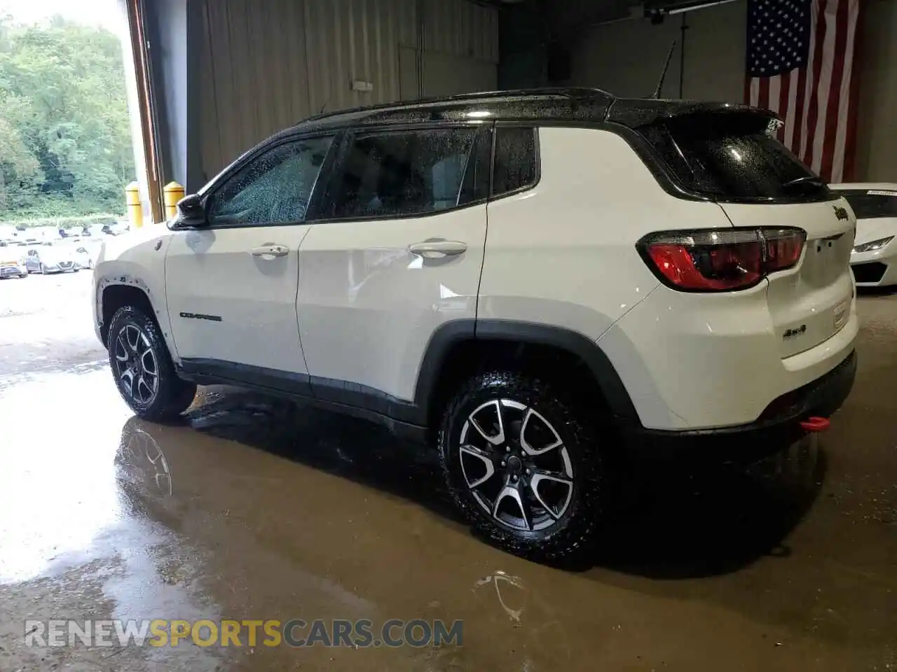 2 Photograph of a damaged car 3C4NJDDN6ST558988 JEEP COMPASS 2025