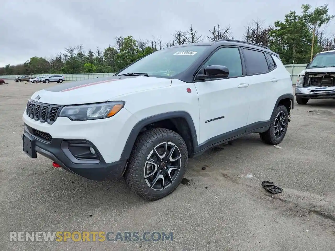 1 Photograph of a damaged car 3C4NJDDN6ST564144 JEEP COMPASS 2025
