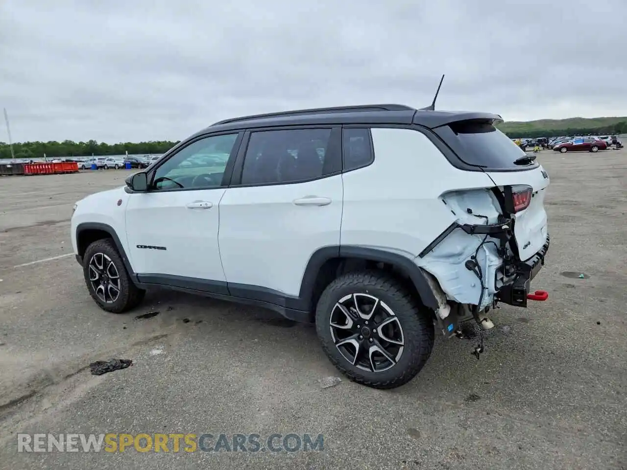 2 Photograph of a damaged car 3C4NJDDN6ST564144 JEEP COMPASS 2025