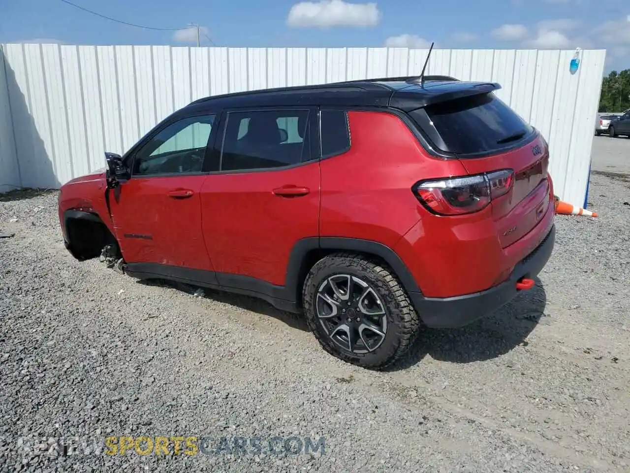 2 Фотография поврежденного автомобиля 3C4NJDDN7ST536658 JEEP COMPASS 2025