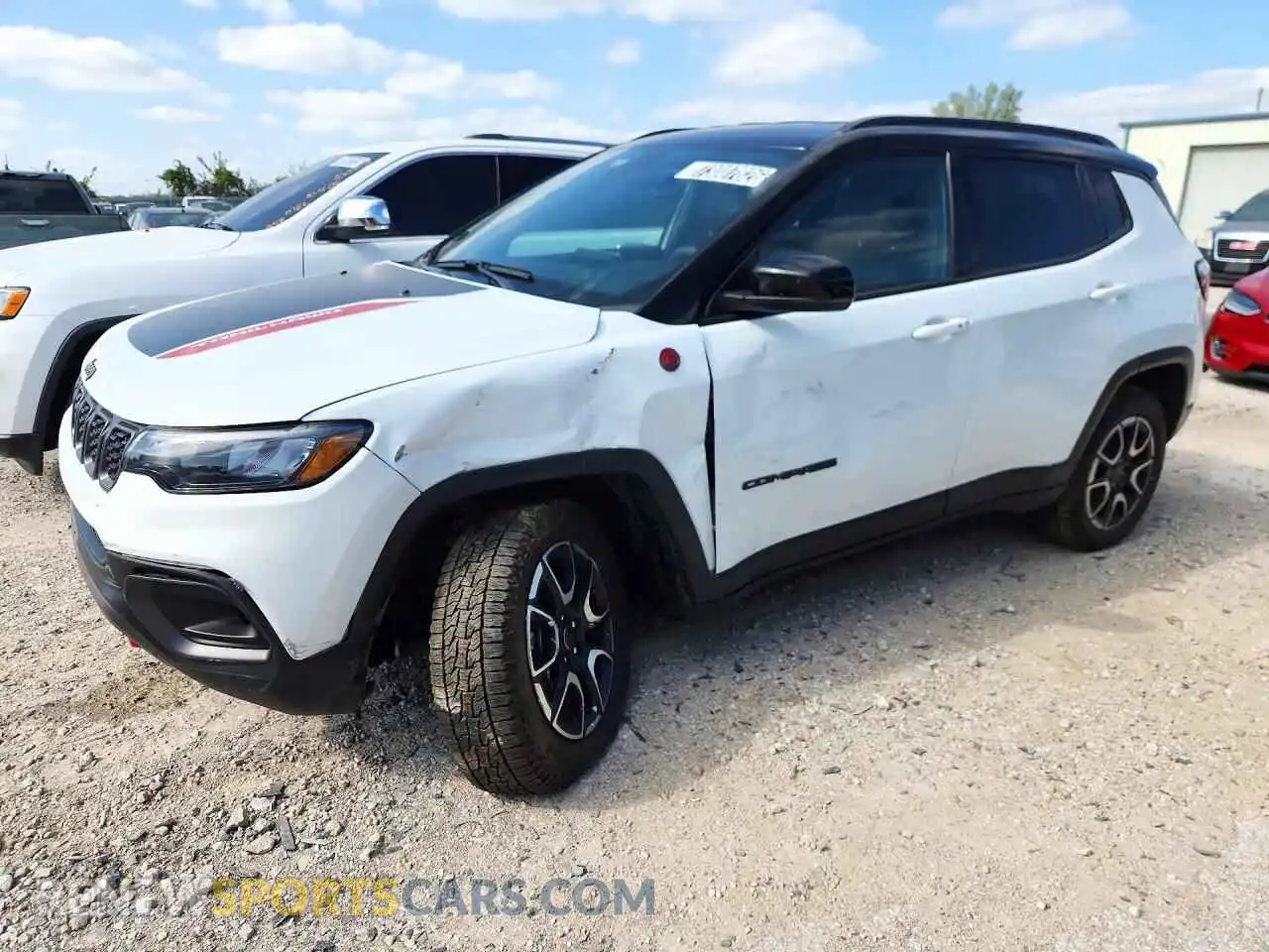 1 Photograph of a damaged car 3C4NJDDN8ST543716 JEEP COMPASS 2025