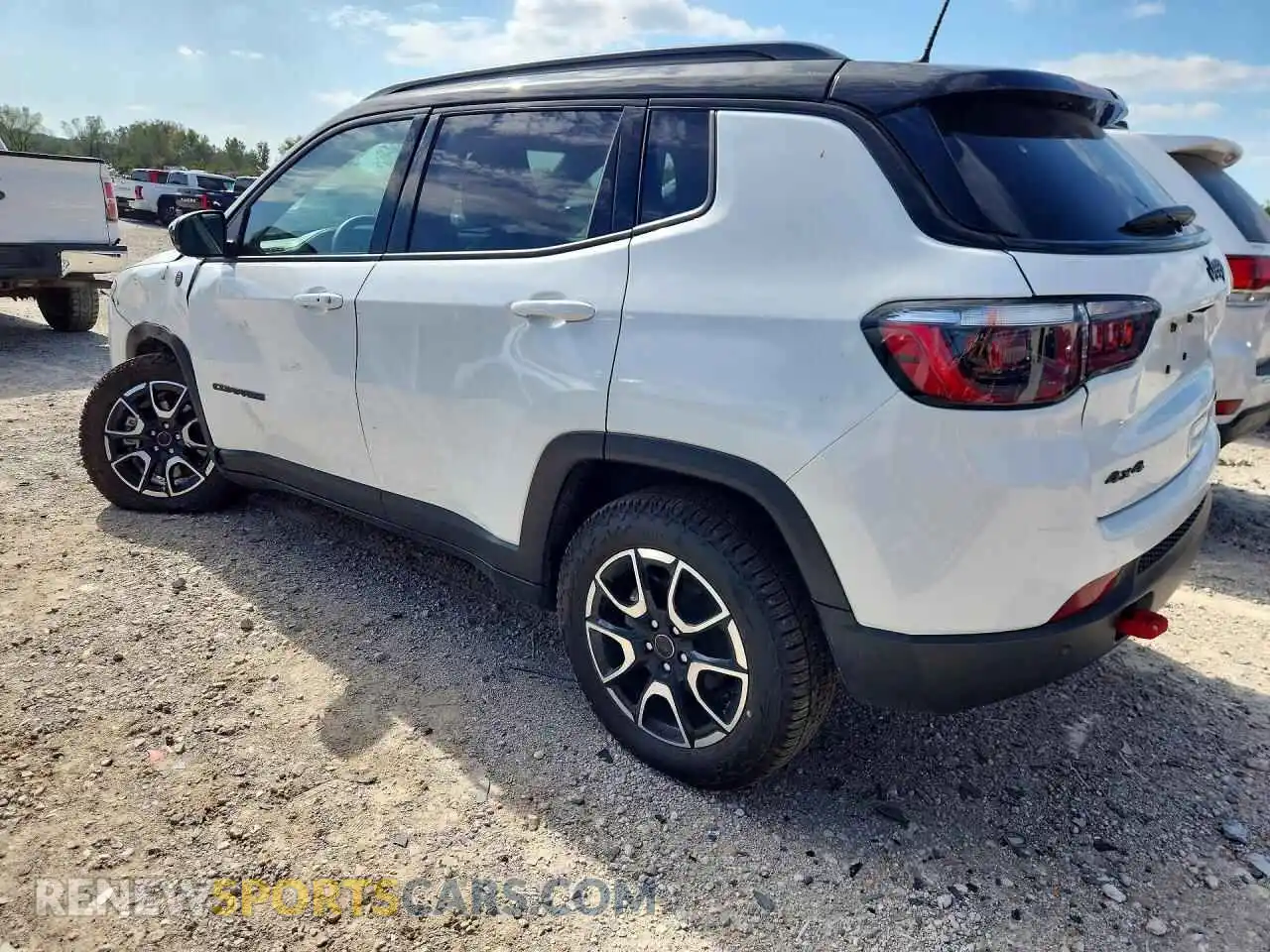 2 Photograph of a damaged car 3C4NJDDN8ST543716 JEEP COMPASS 2025