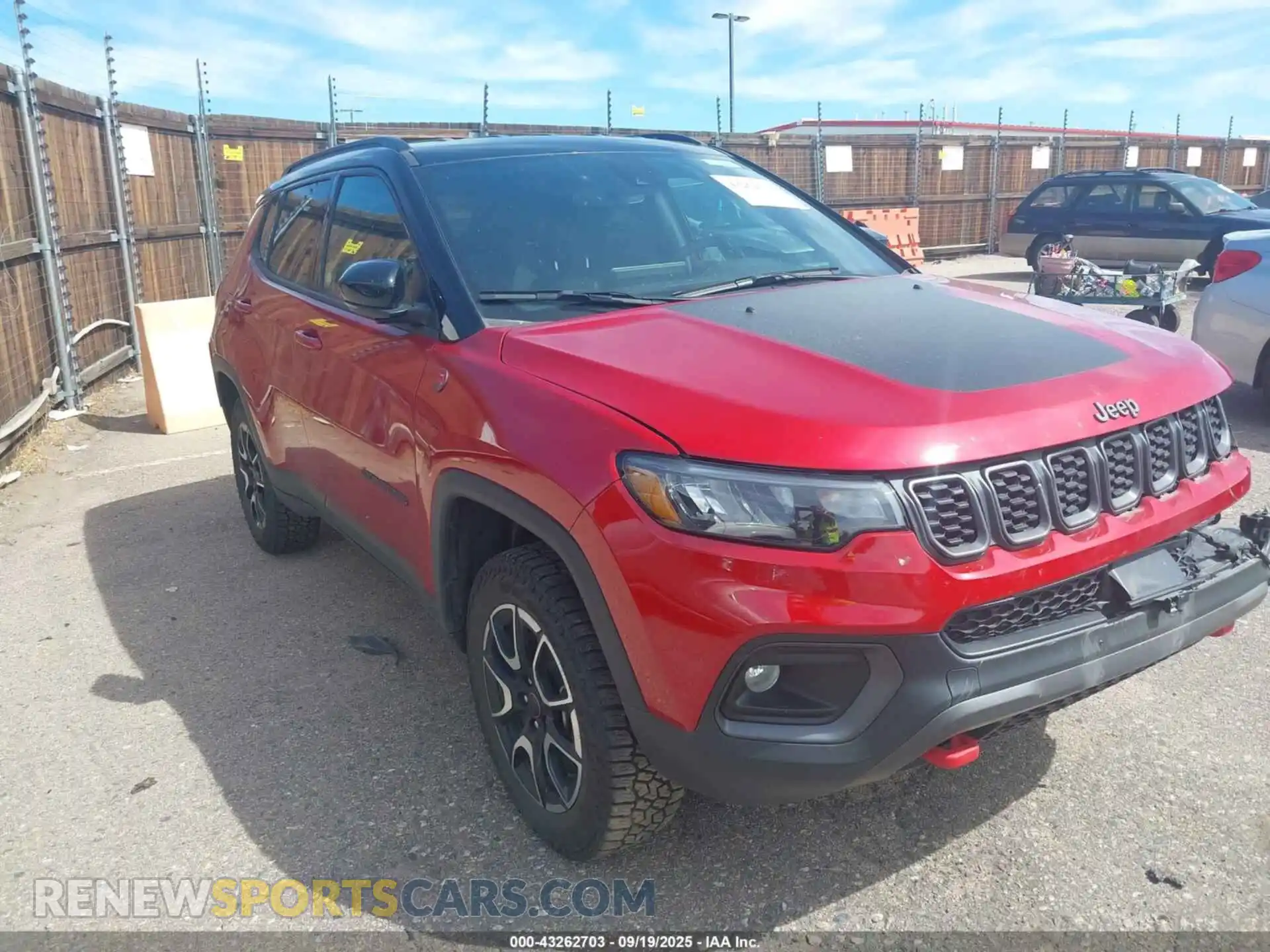 1 Photograph of a damaged car 3C4NJDDN8ST584847 JEEP COMPASS 2025