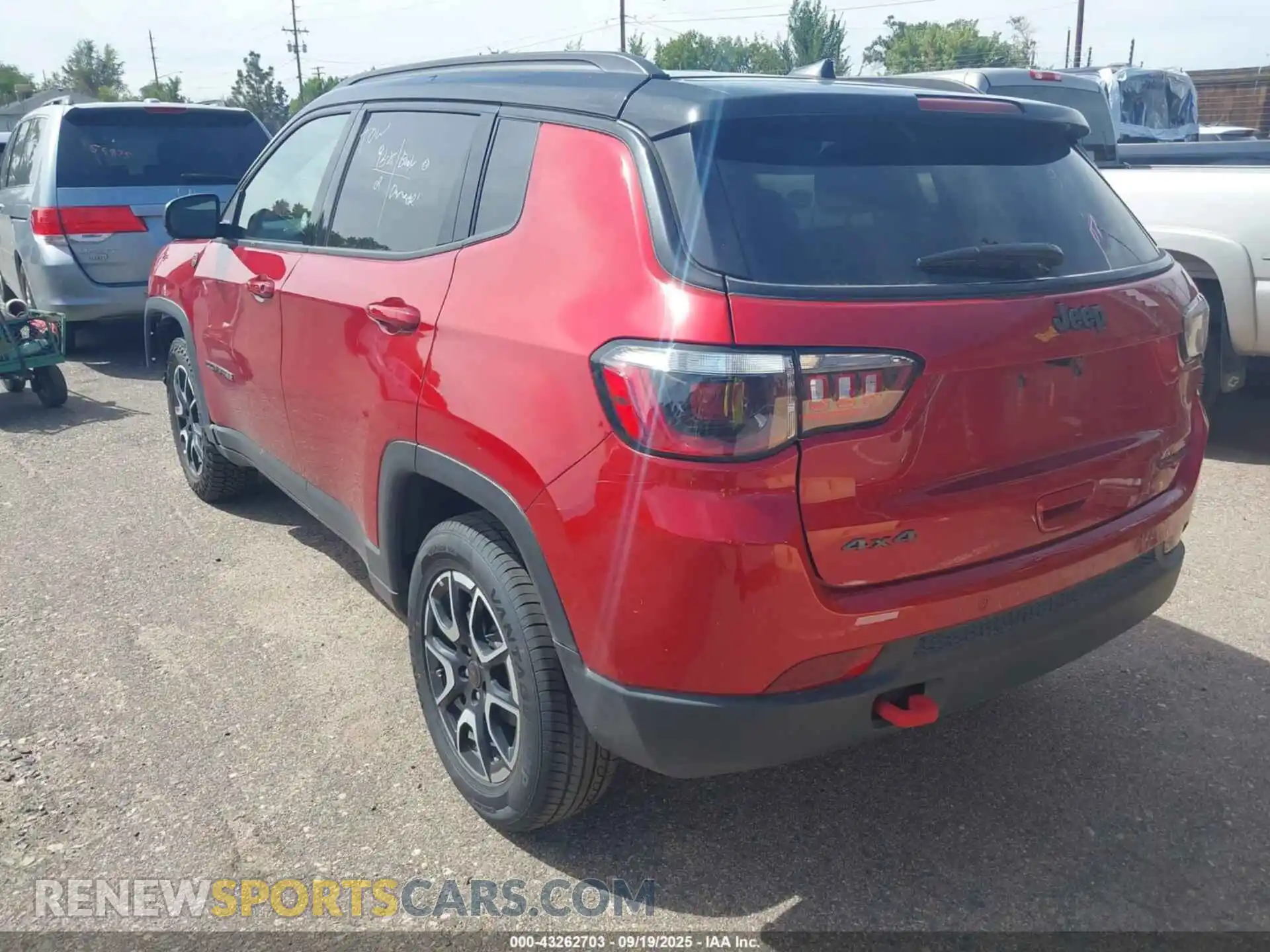 3 Photograph of a damaged car 3C4NJDDN8ST584847 JEEP COMPASS 2025