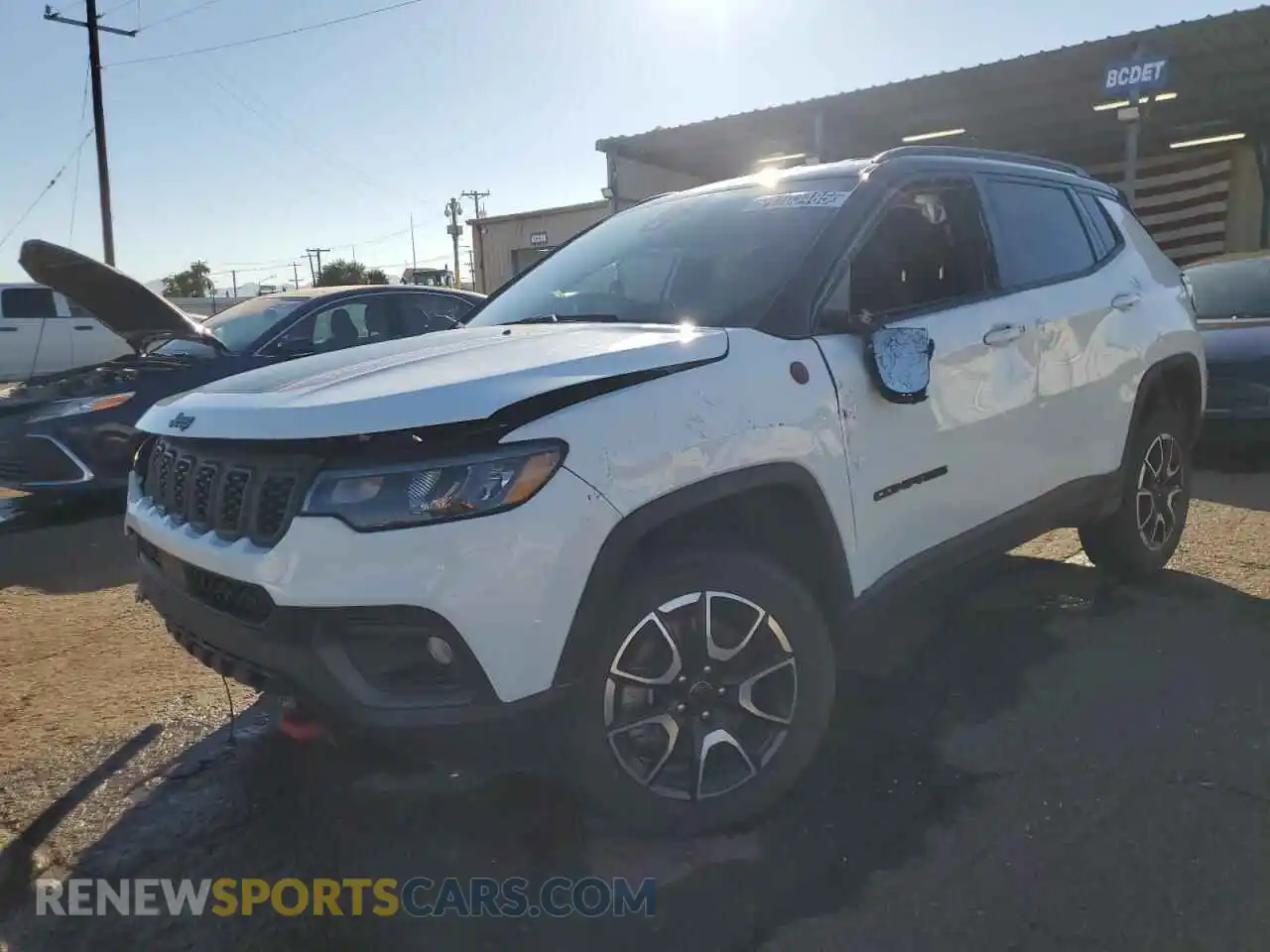 1 Photograph of a damaged car 3C4NJDDN9ST533549 JEEP COMPASS 2025