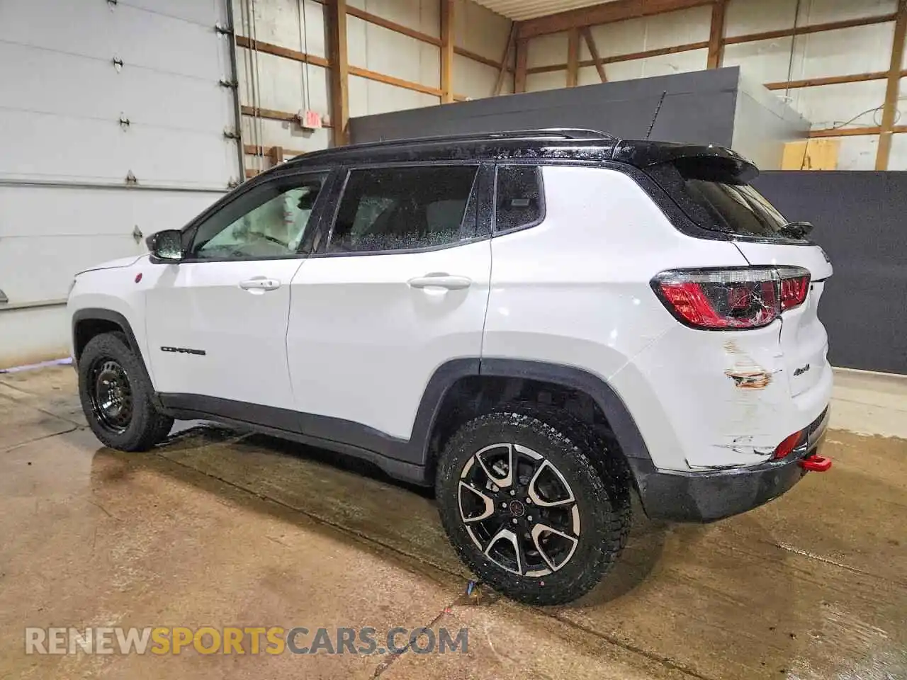 2 fotografías del automóvil dañado 3C4NJDDN9ST570133 JEEP COMPASS 2025