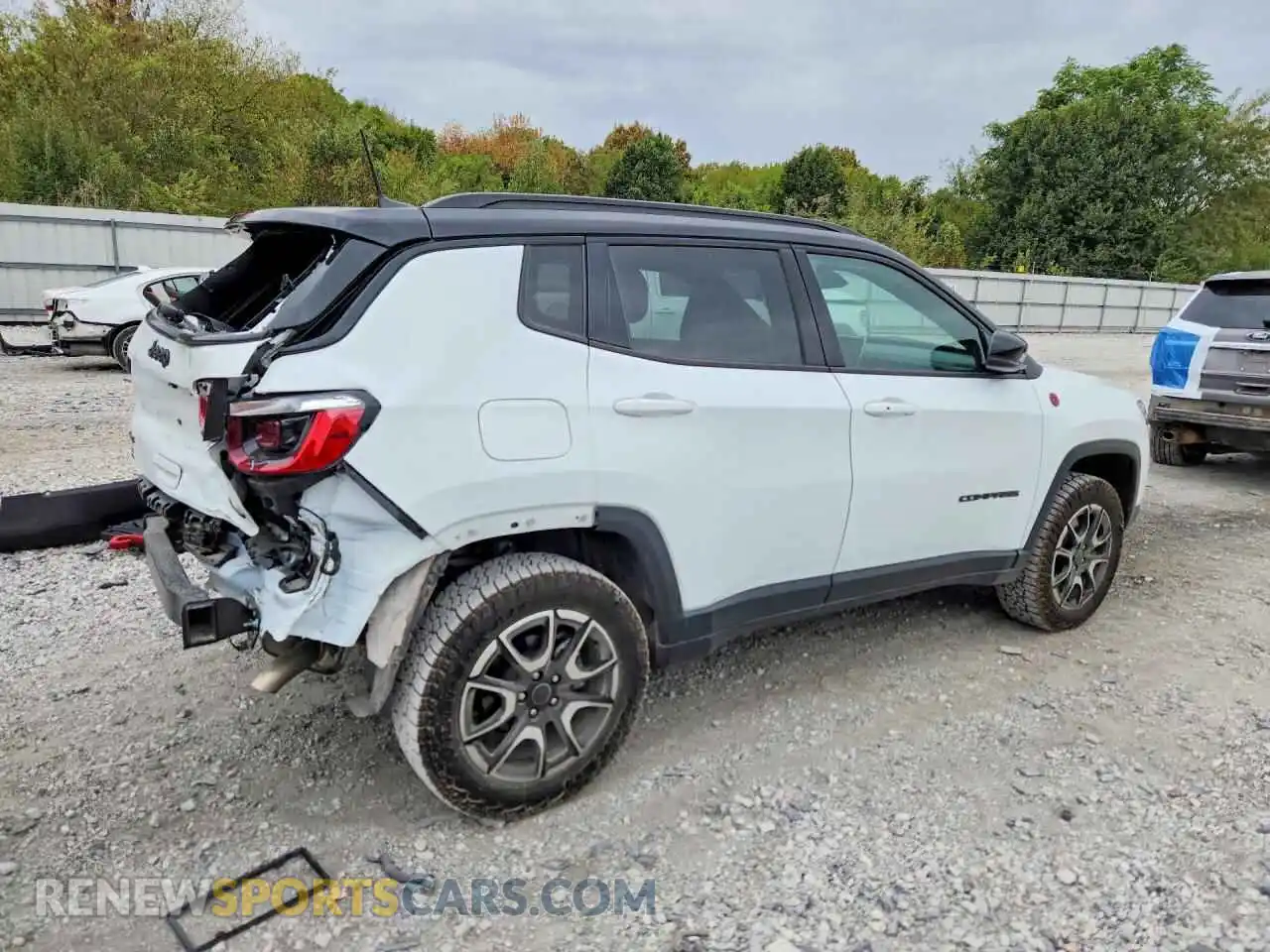 3 fotografías del automóvil dañado 3C4NJDDN9ST610923 JEEP COMPASS 2025
