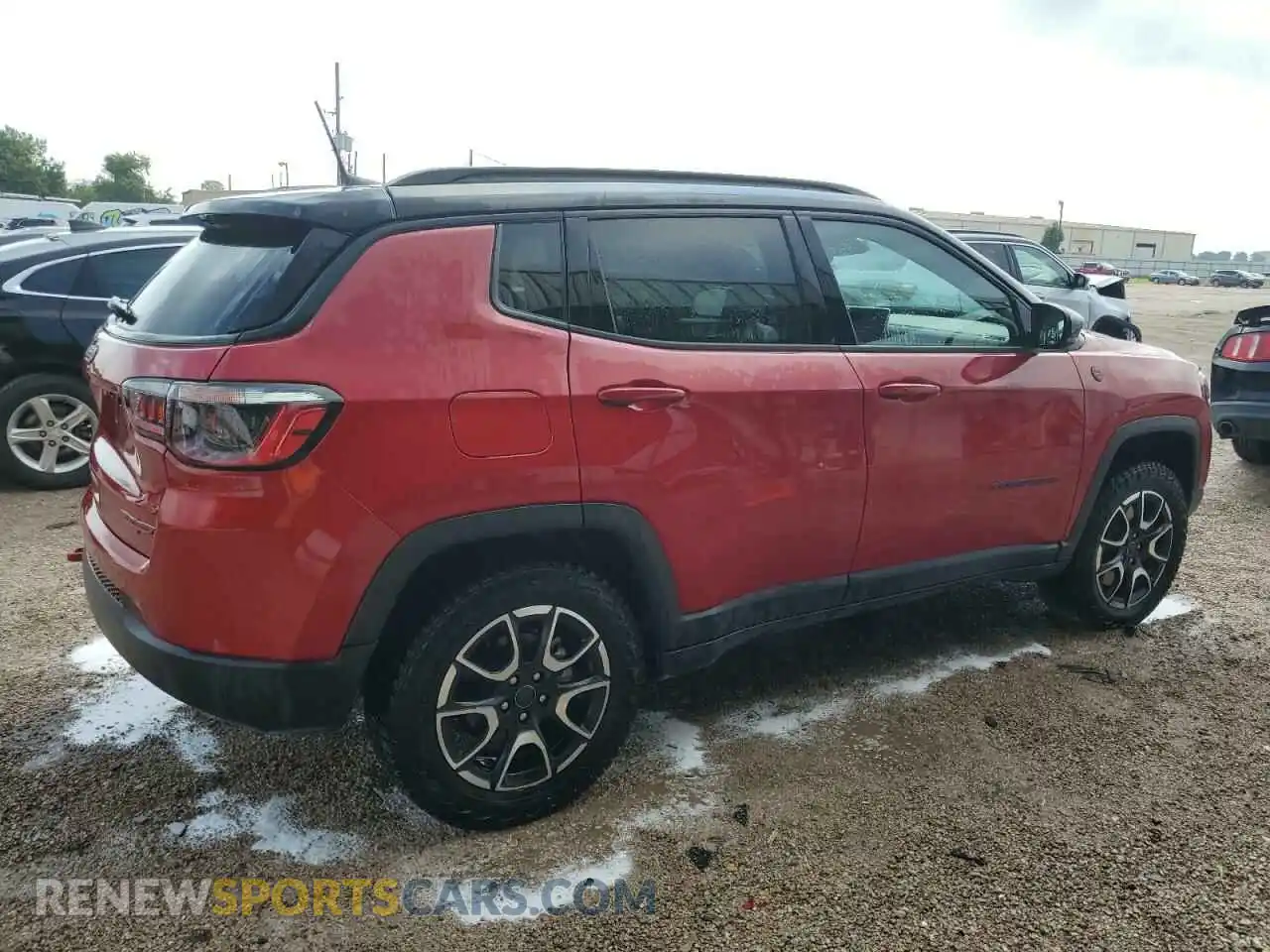 3 Photograph of a damaged car 3C4NJDDNXST524665 JEEP COMPASS 2025