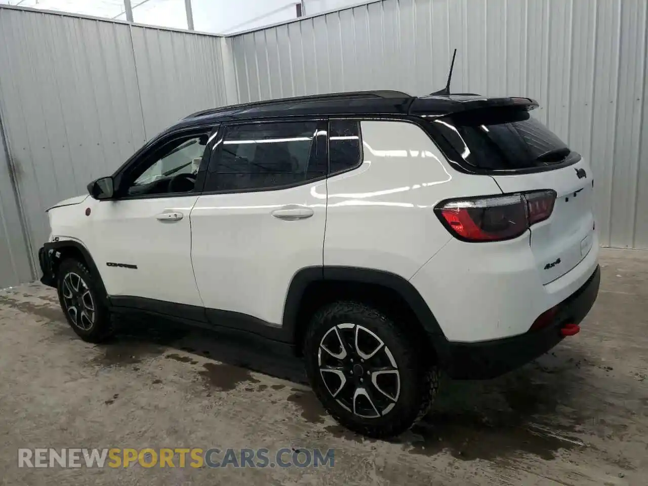 2 Photograph of a damaged car 3C4NJDDNXST564549 JEEP COMPASS 2025