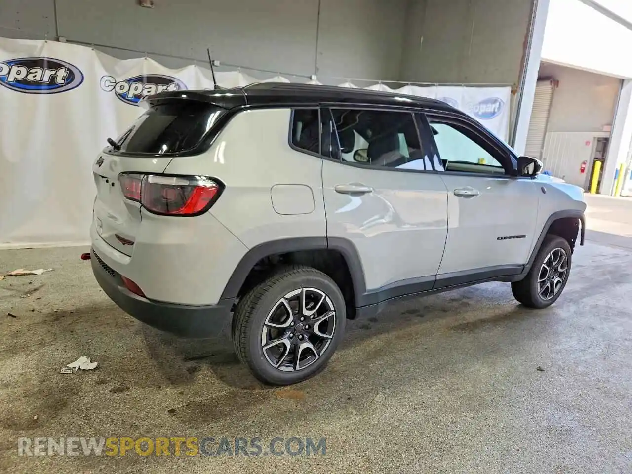 3 fotografías del automóvil dañado 3C4NJDDNXST564566 JEEP COMPASS 2025
